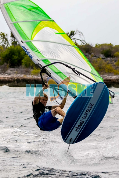 mistral-zonda-6-5m-freeride-windsurfing-rig-bodiboard.png